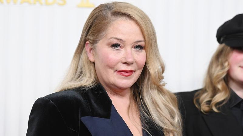 Zadziwiające fakty o życiu i karierze Christiny Applegate w kontekście jej wieku