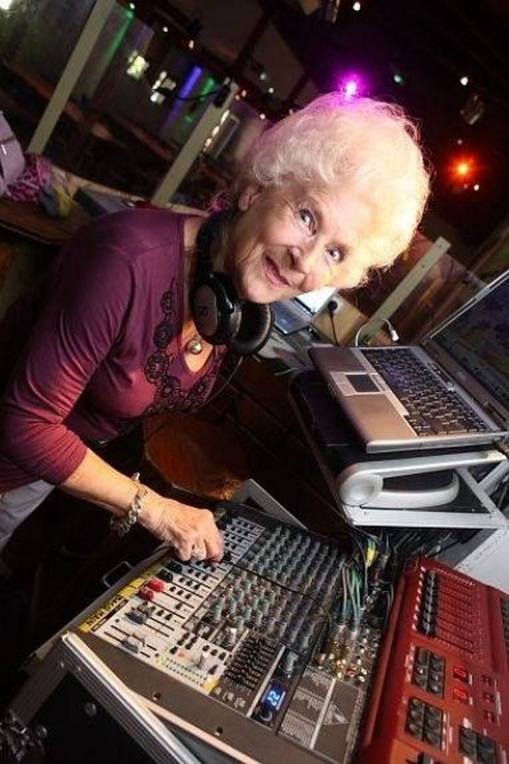 Porównanie zarobków Polska vs zagranica