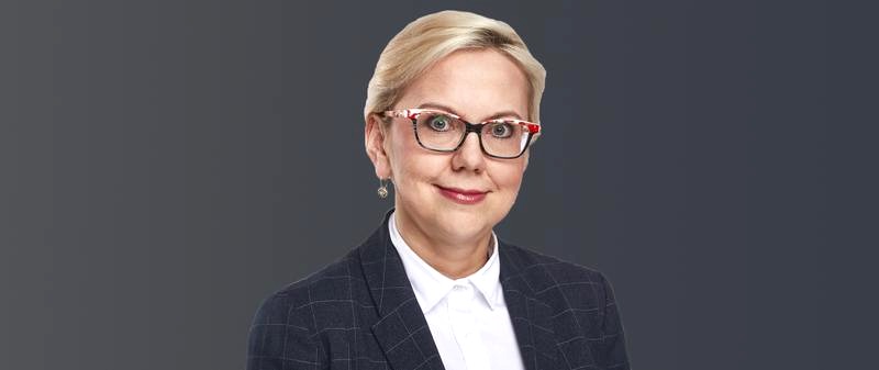 Anna Moskwa: 44 lata, kariera i ciekawostki o polskiej polityk