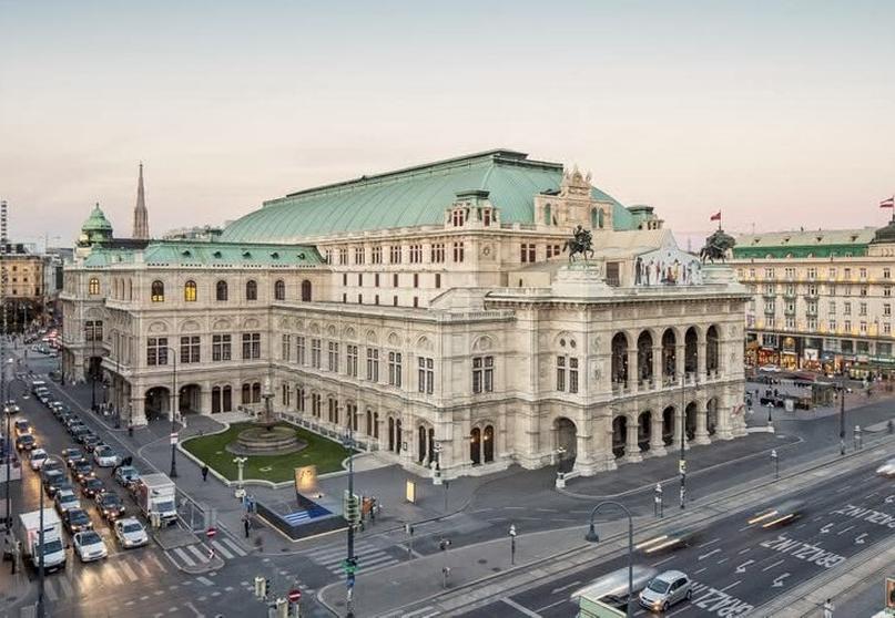 Stylizacje na operę