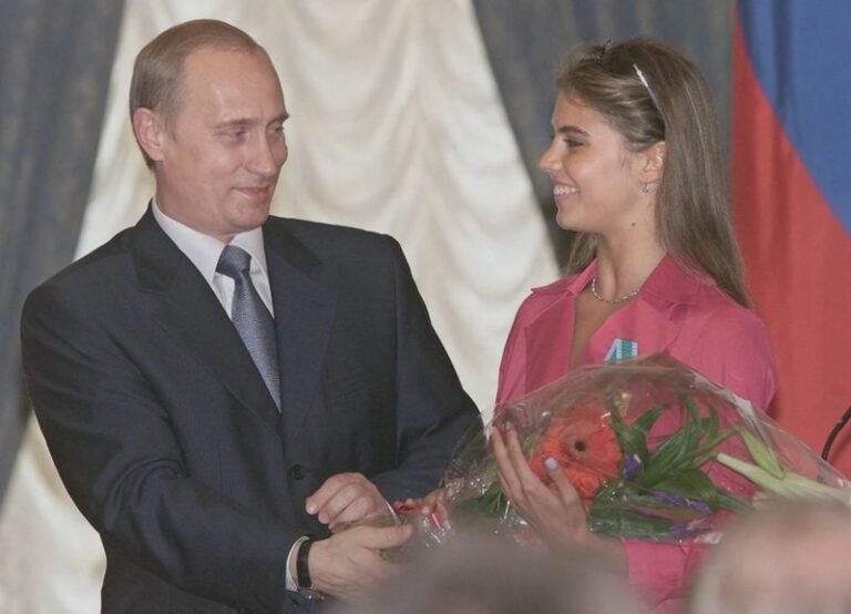 Obecna żona Putina nie istnieje? Kim jest Alina Kabajewa, która ma 41 lat